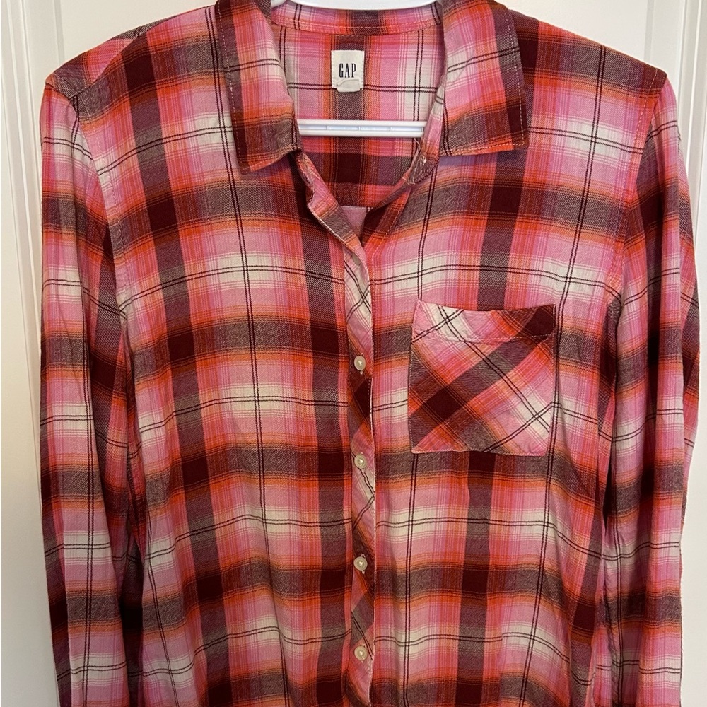 GAP Brown and Pink Plaid Button Down Shirt